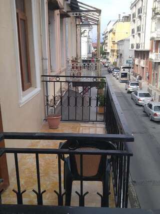 Отель White Rose Батуми Двухместный номер с 1 кроватью и балконом-6