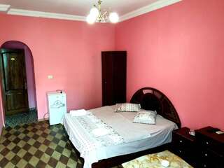 Отель White Rose Батуми Двухместный номер с 1 кроватью и балконом-3